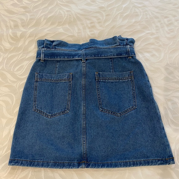 ‼️SOLD‼️Denim skirt - Picture 3 of 3